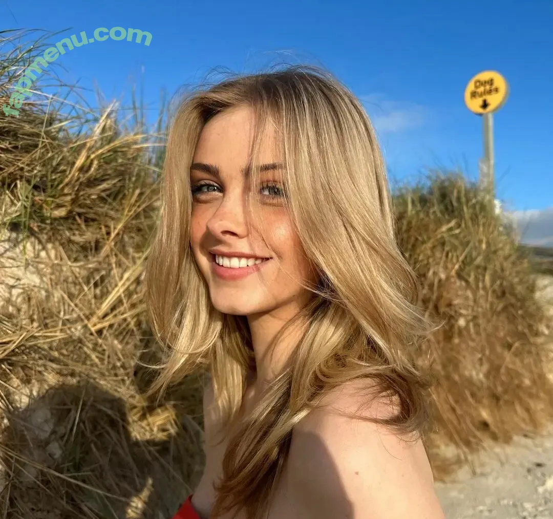 India Woollard nude photo #0061 (indiareynolds / indiawoollard)