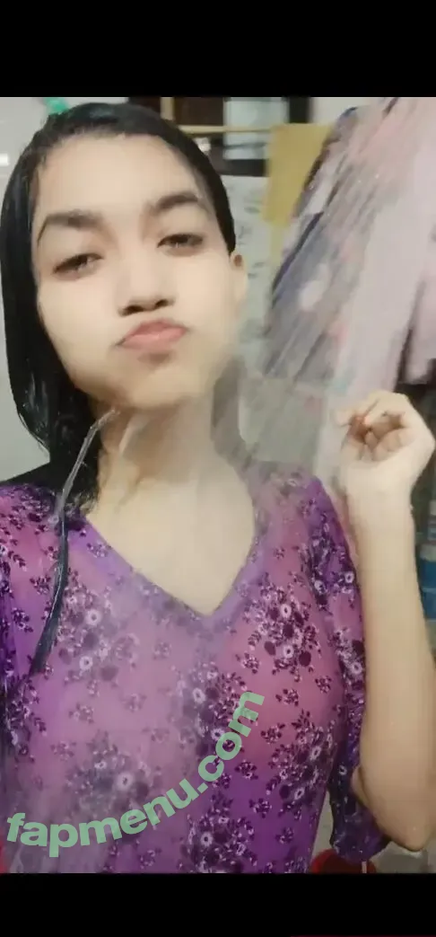 Indian Exhibition nude photo #0037 (india.exhibition)