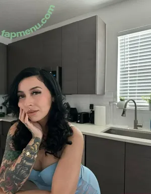indicashorty / omgitslizzzzz nude photo #0003