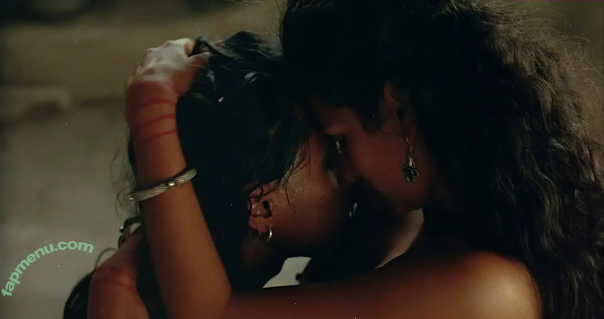 Indira Varma nude photo #0031 (indiravarma)