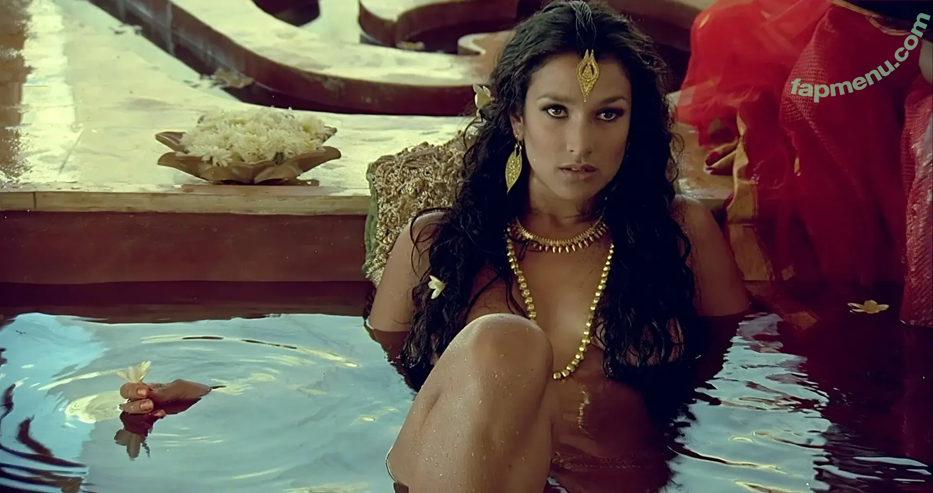 Indira Varma nude photo #0043 (indiravarma)