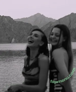 influesii753 / influesii nude photo #0085