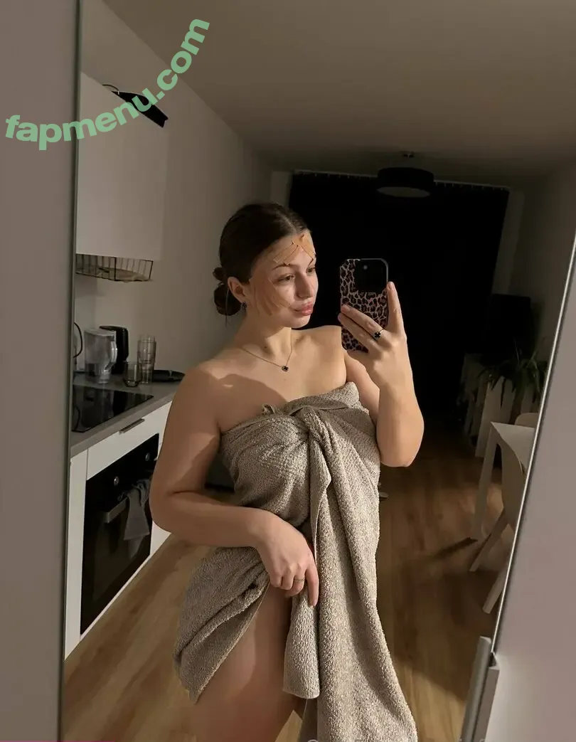 infusemari nude photo #0040 (infuseinfluencer)