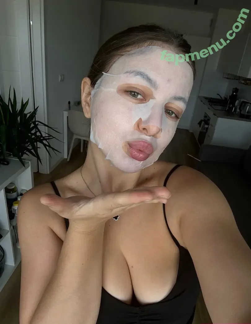 infusemari nude photo #0072 (infuseinfluencer)