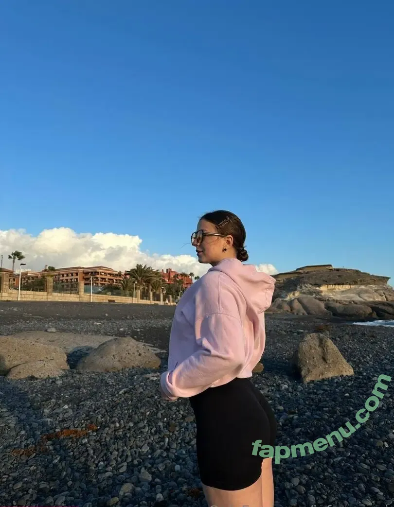infusemari nude photo #0079 (infuseinfluencer)