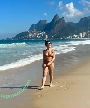 Ingrid Guimarães / ingridguimaraes nude photo #0025