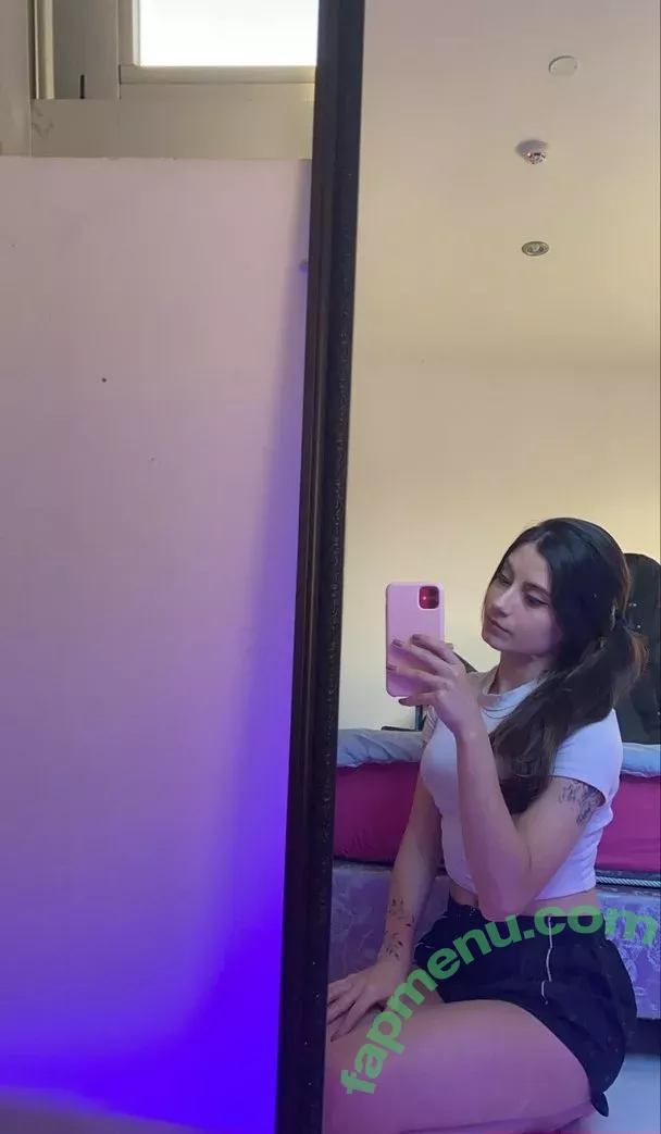 Ingrid Larissa nude photo #0016 (_ingridlarissa / yayahuz)