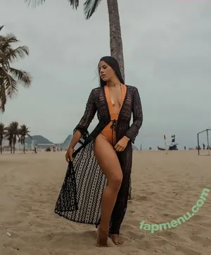 Ingrid Oliveira / Ingrid Bronze / ingrid.oliveira96 nude photo #0052