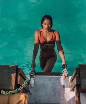 Ingrid Oliveira / Ingrid Bronze / ingrid.oliveira96 nude photo #0165