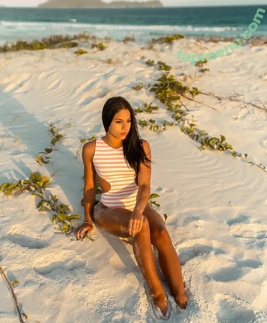 Ingrid Oliveira nude photo #0075 (Ingrid Bronze / ingrid.oliveira96)