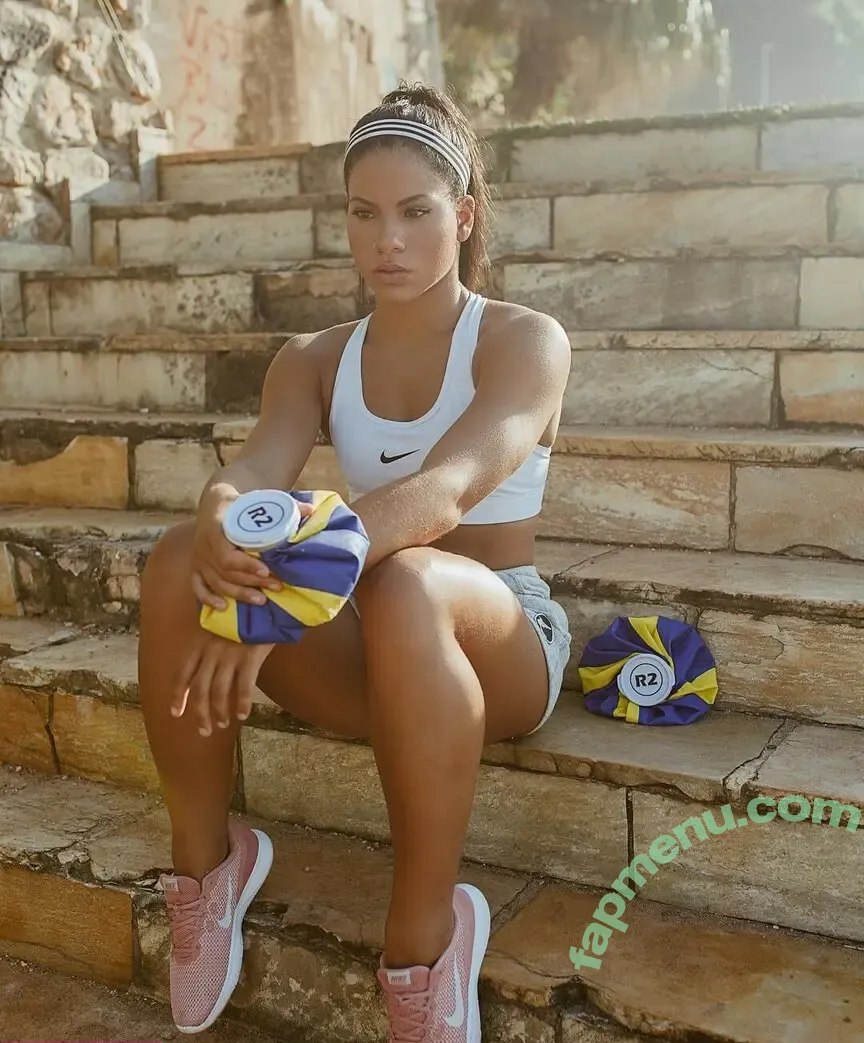 Ingrid Oliveira nude photo #0115 (Ingrid Bronze / ingrid.oliveira96)