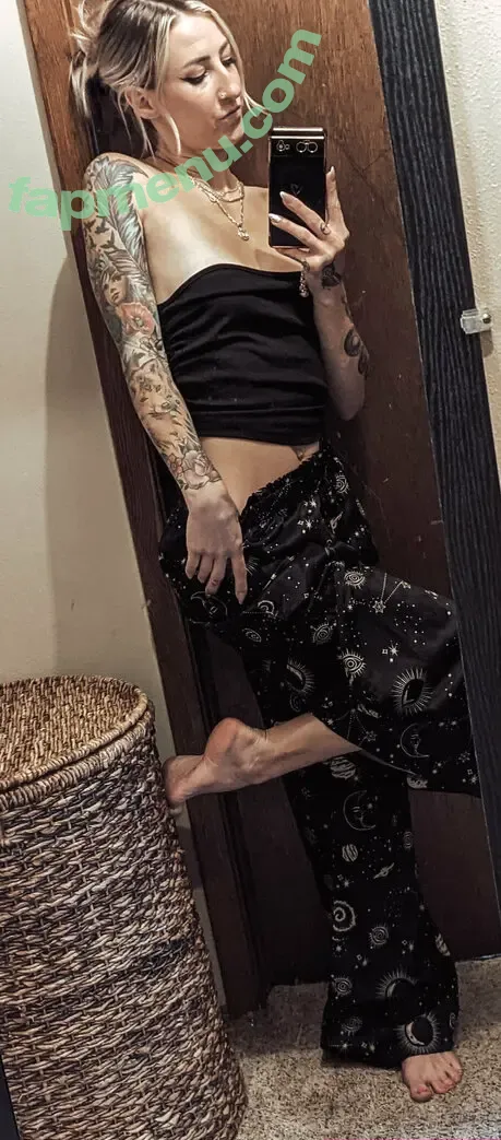 inked_dolly nude photo #0016 (tattooed__bae)