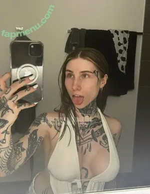  nude photo #0002