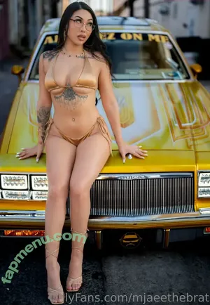 inmyybagmjaee / mjaeethabrat / mjaeethebrat nude photo #0011