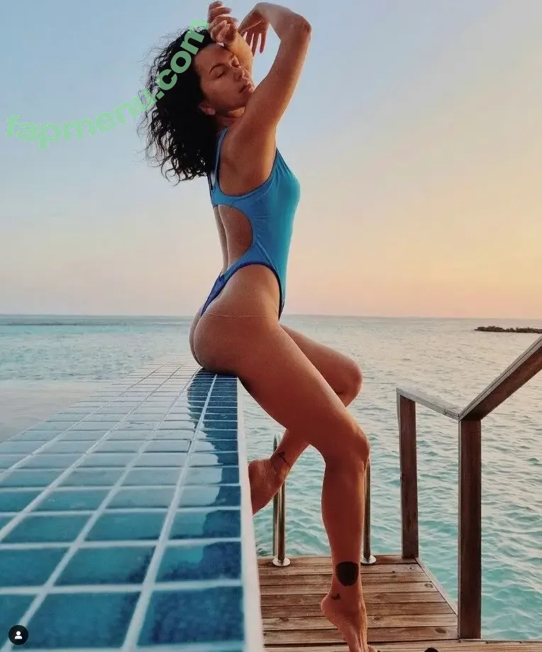 Inna (Sängerin) nude photo #0010 (inna / inna_ro)