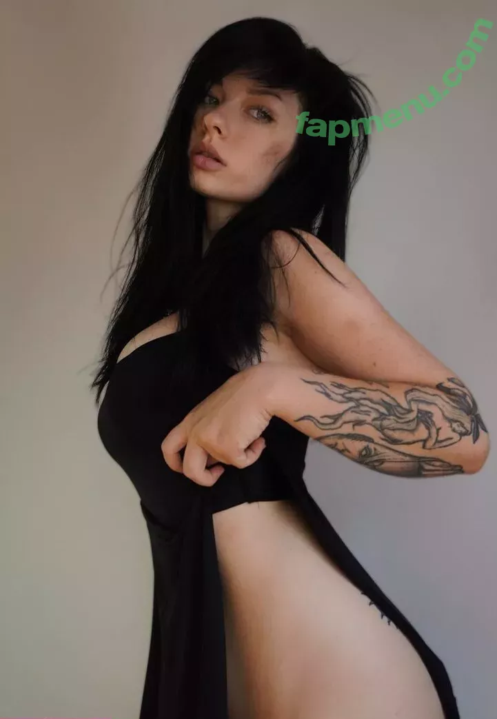 innervus nude photo #3584 (Instagram)