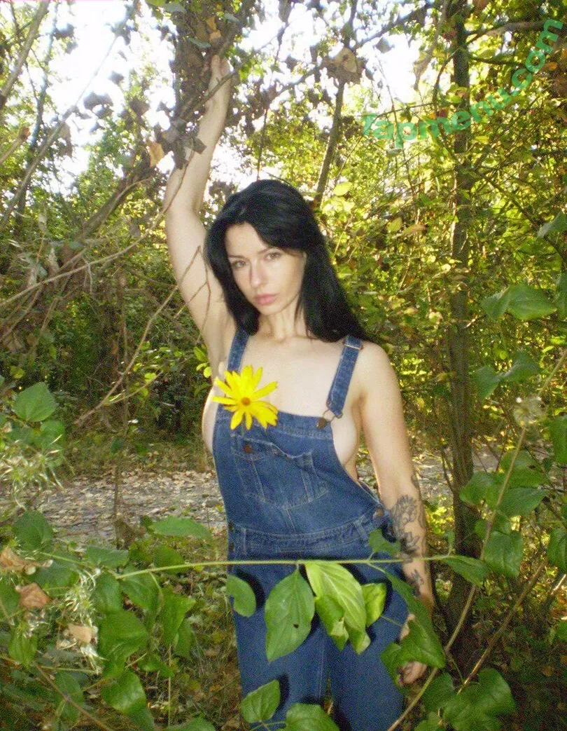 innervus nude photo #3725 (Instagram)