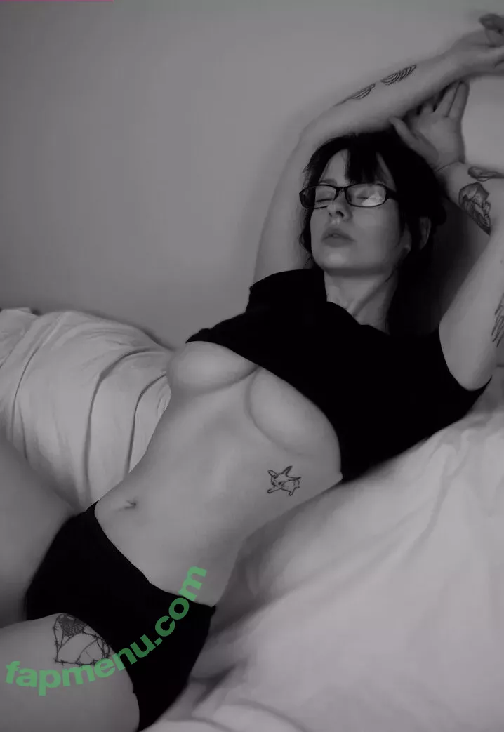 innervus nude photo #3957 (Instagram)