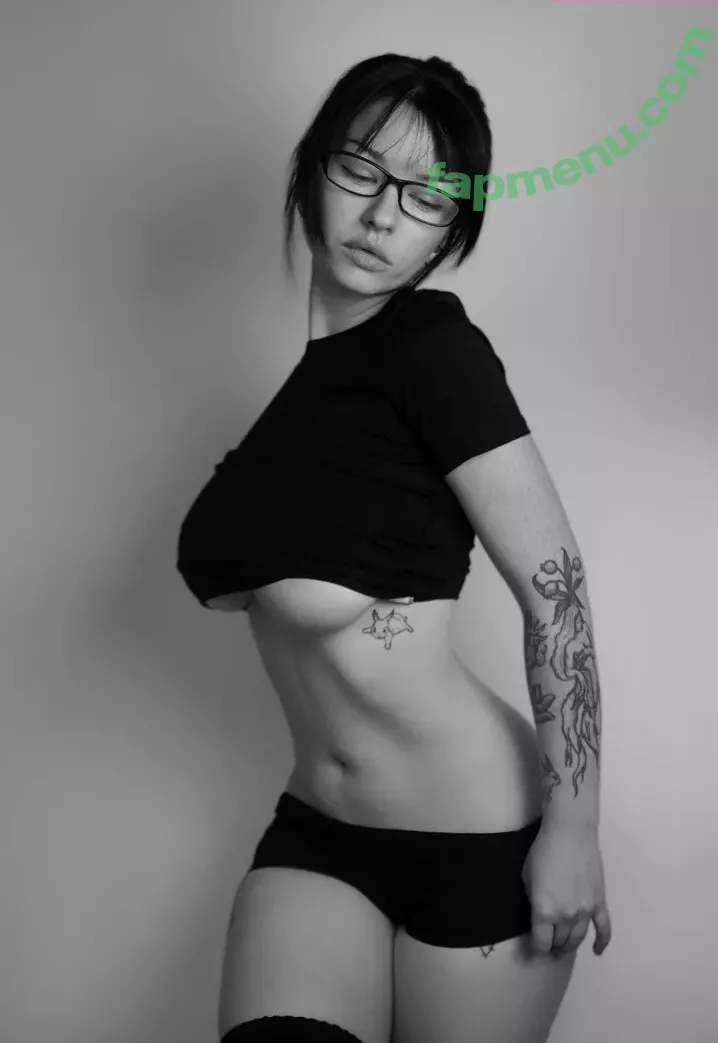 innervus nude photo #3968 (Instagram)