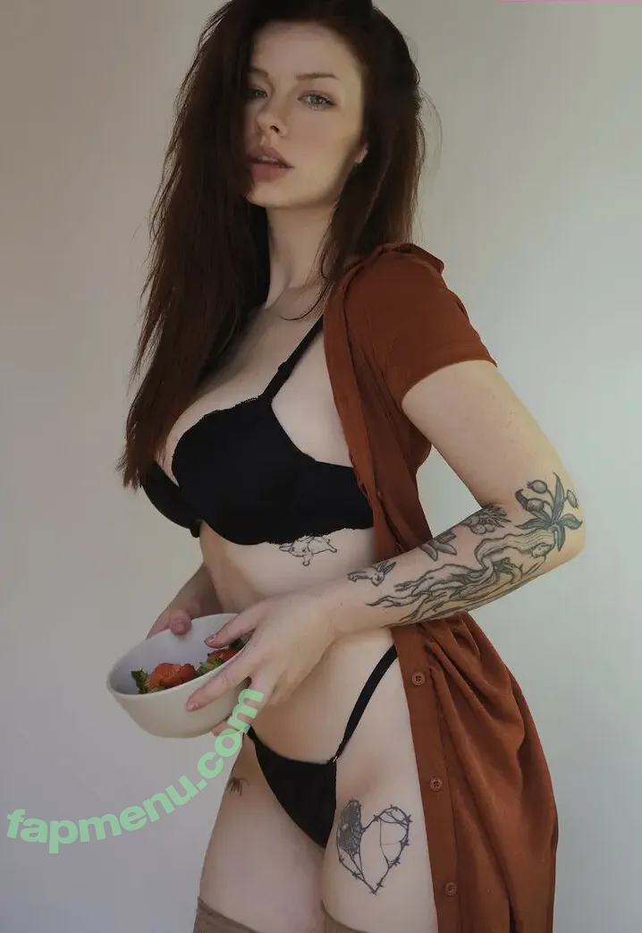 innervus nude photo #4762 (Instagram)