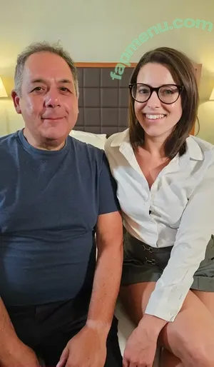 Innocenthotwifexxx / Innocenthotwife / innocent.hotwifeandhubby nude photo #0420