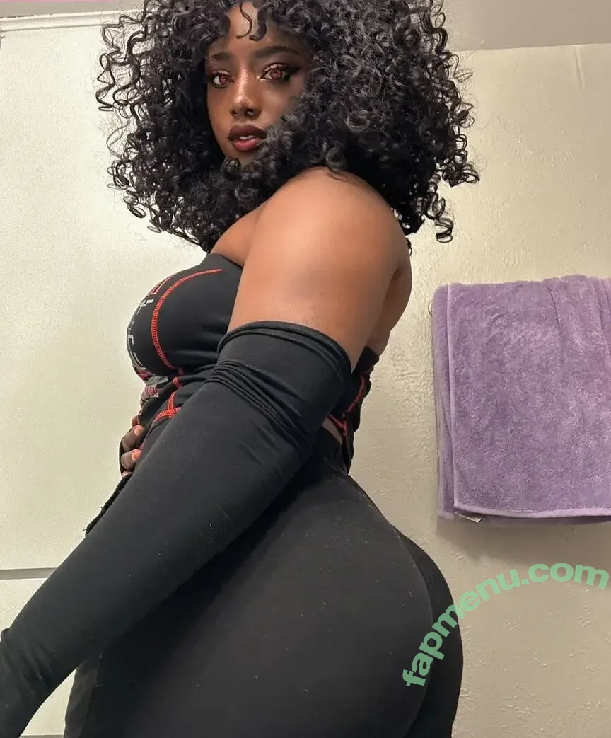iNoireCi nude photo #0004 (noireci_)
