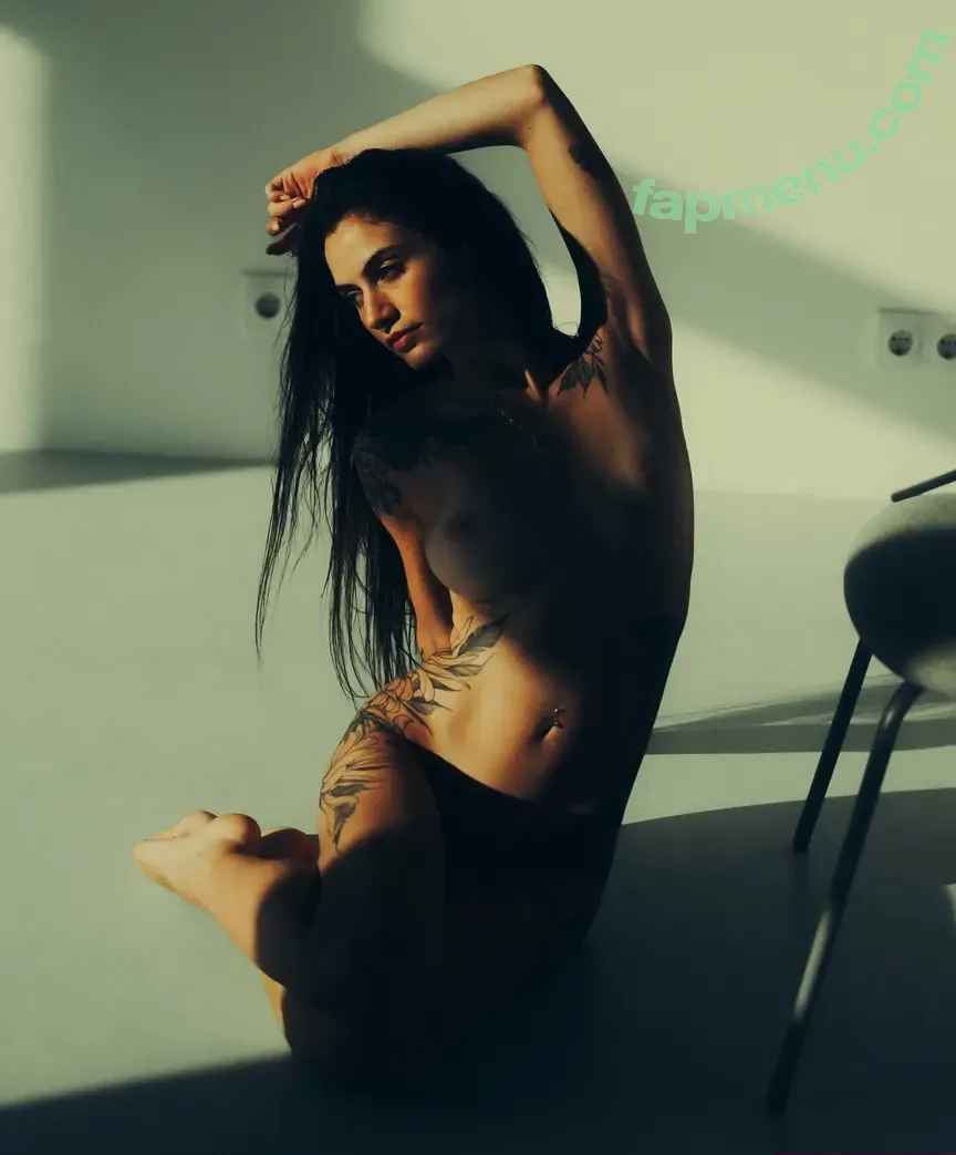 inseniity nude photo #0087 (insanity)