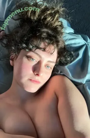  nude photo #0001