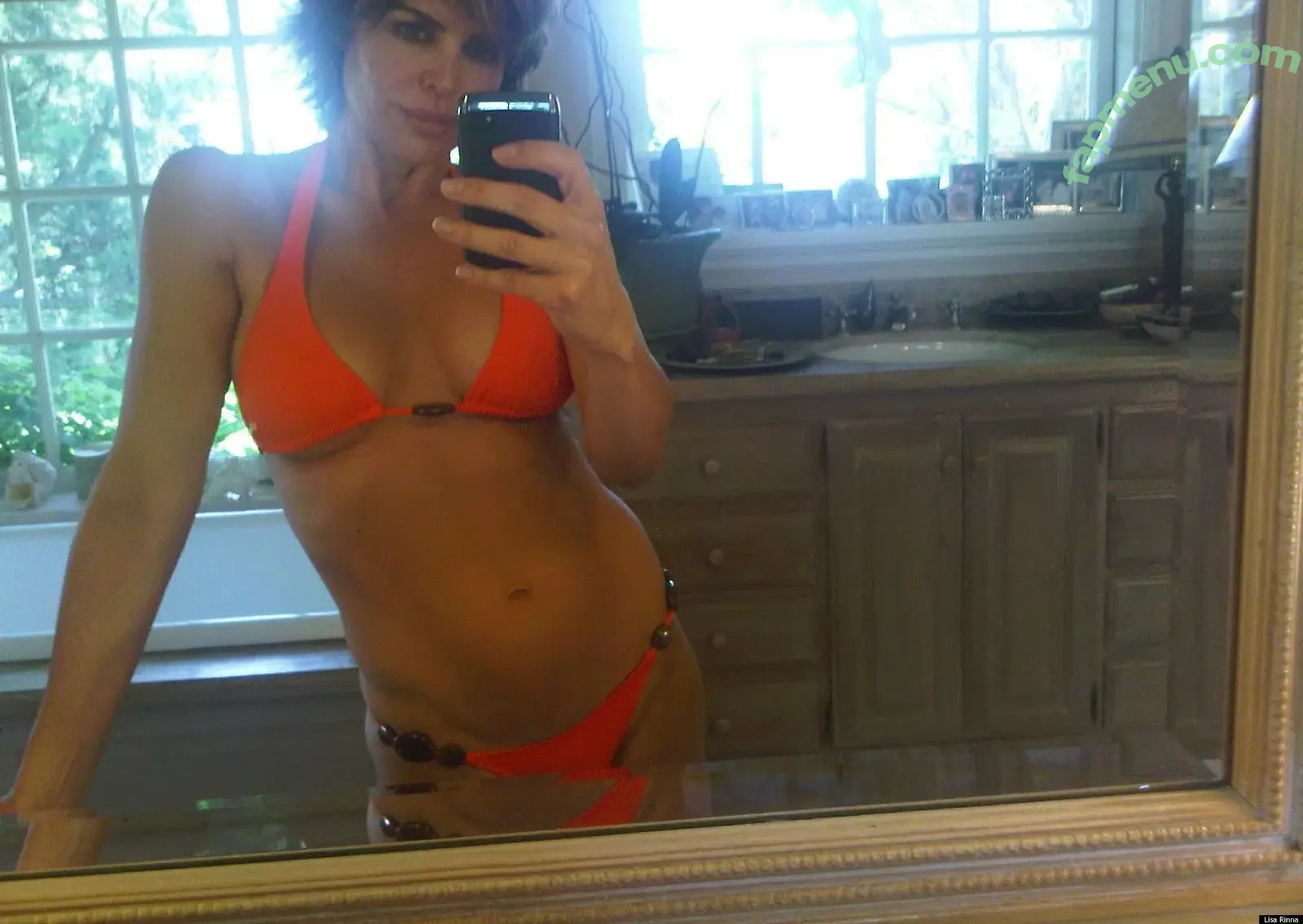 Instrinna nude photo #0017 (Instrinna)
