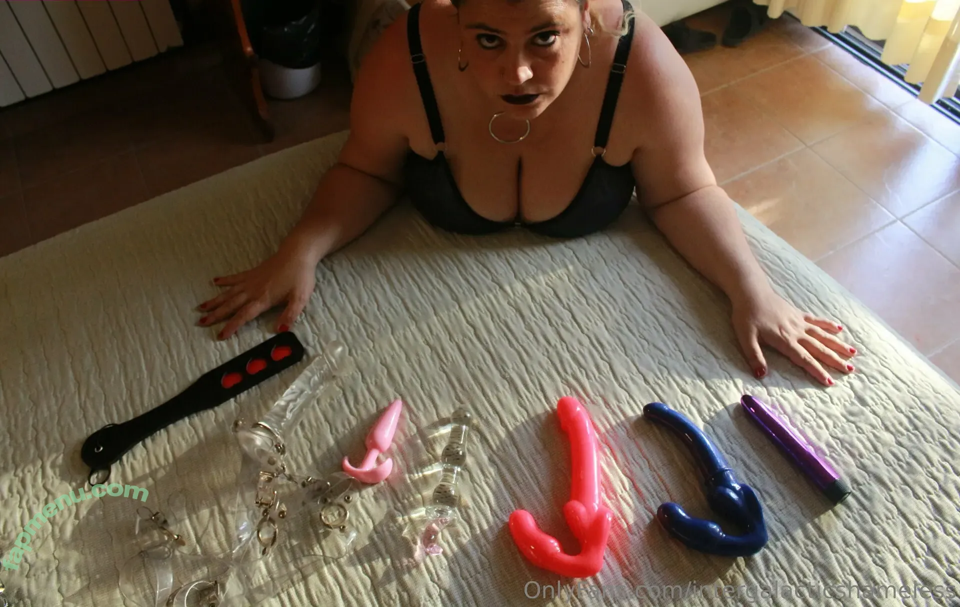 intergalacticshameless nude photo #0014 (isidora)