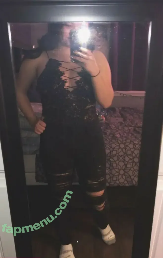 InternationalWeb4759 nude photo #0015 (InternationalWeb4759)