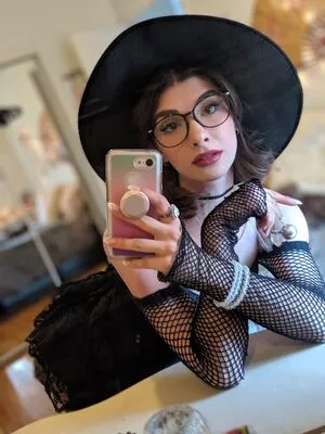 InvaderVie nude photo #0097