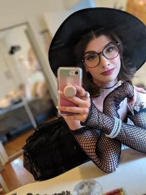 InvaderVie nude photo #0098