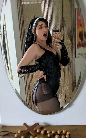 InvaderVie nude photo #0208