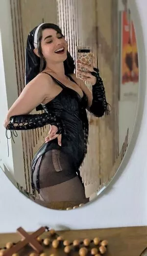 InvaderVie nude photo #0209