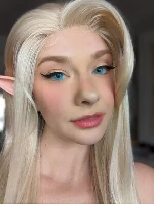 InvaderVie nude photo #0212