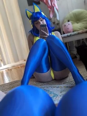 InvaderVie nude photo #0435