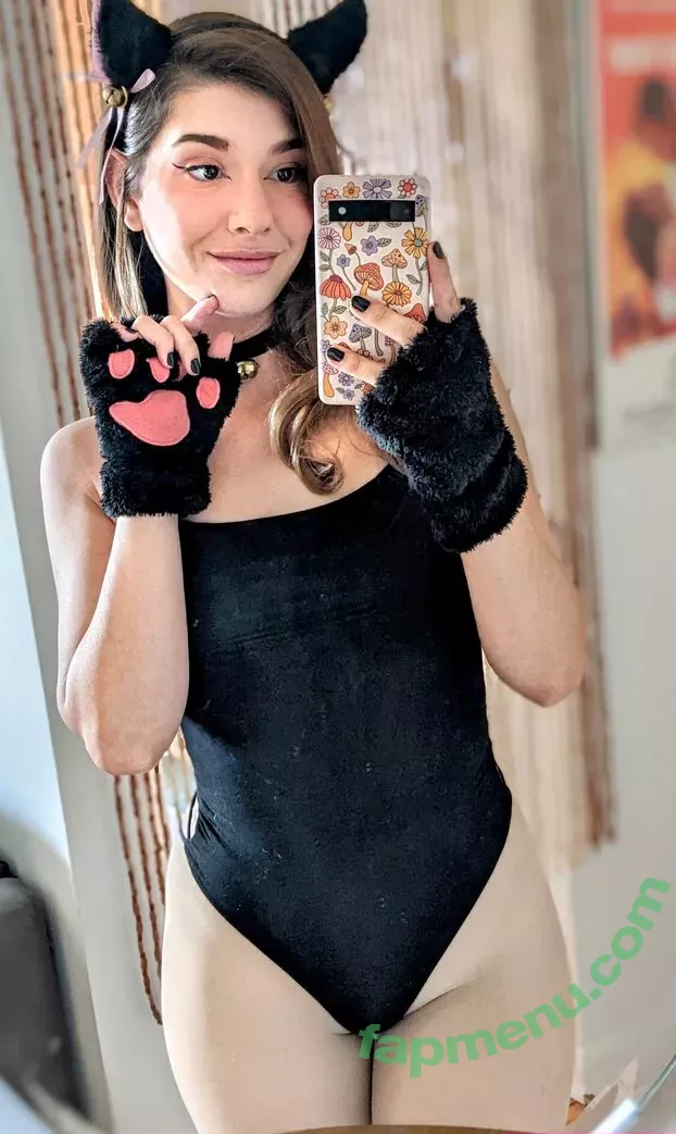 InvaderVie nude photo #0102 (InvaderVie)