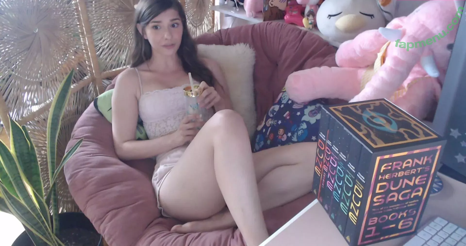 InvaderVie nude photo #0564 (InvaderVie)