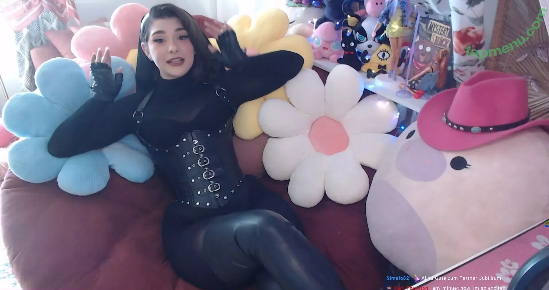 InvaderVie nude photo #0607 (InvaderVie)