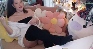 InvaderVie nude photo #2166