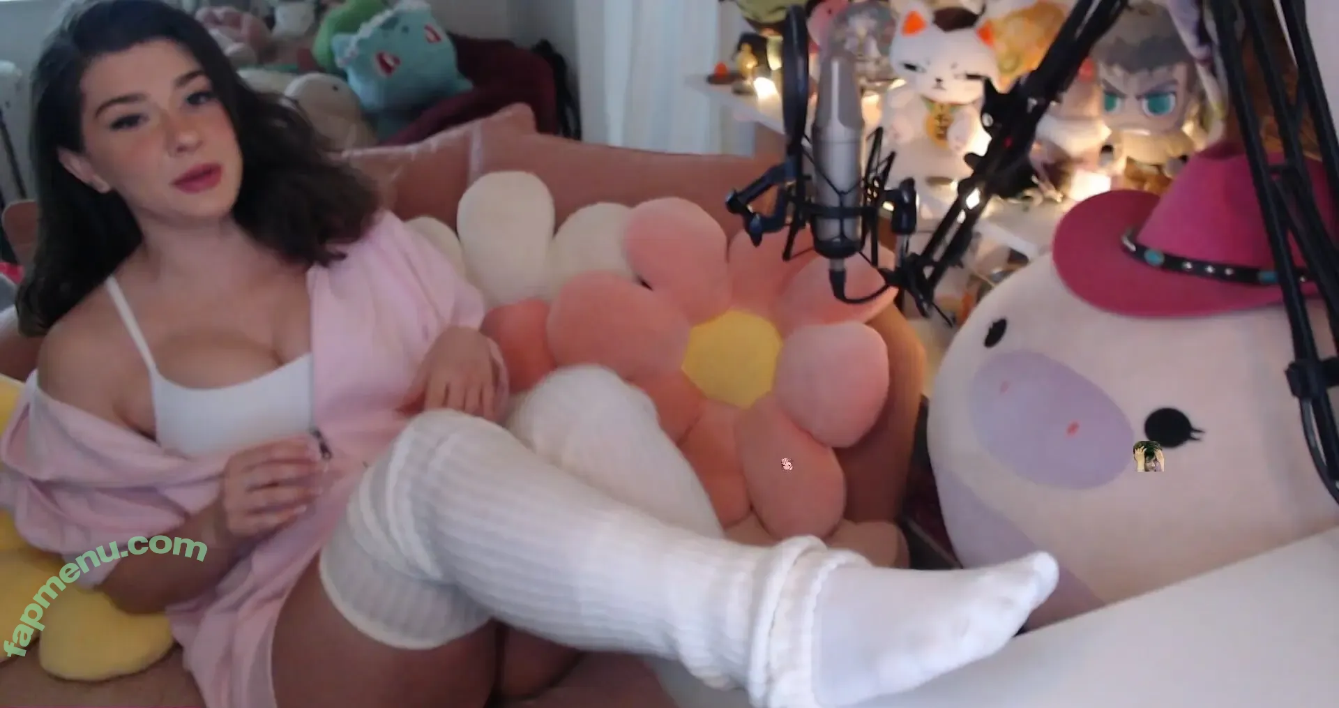 InvaderVie nude photo #2154 (InvaderVie)