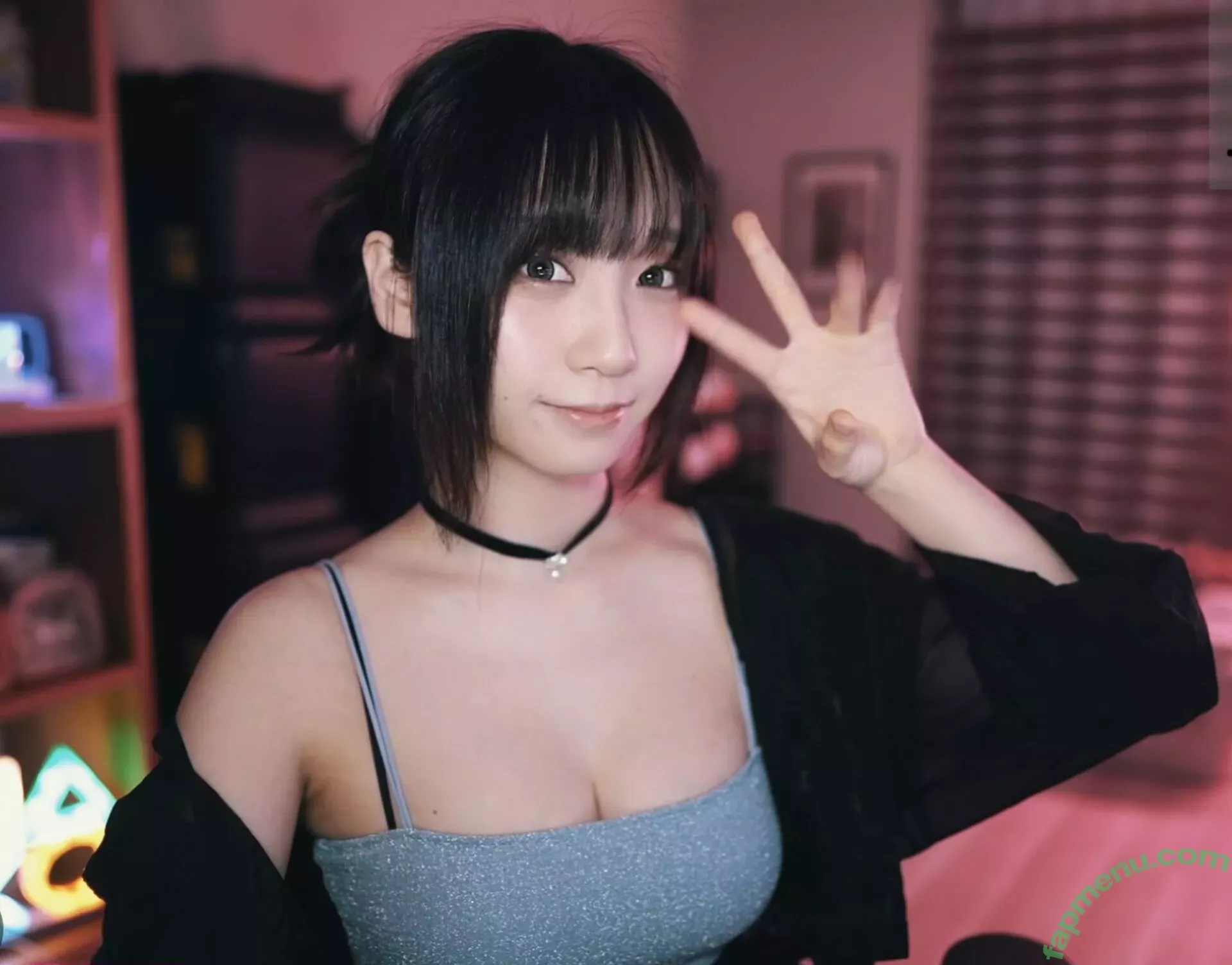 iorimoe_five nude photo #0572 (moe_five / 伊織もえ)