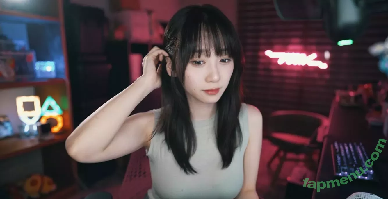 iorimoe_five nude photo #0897 (moe_five / 伊織もえ)