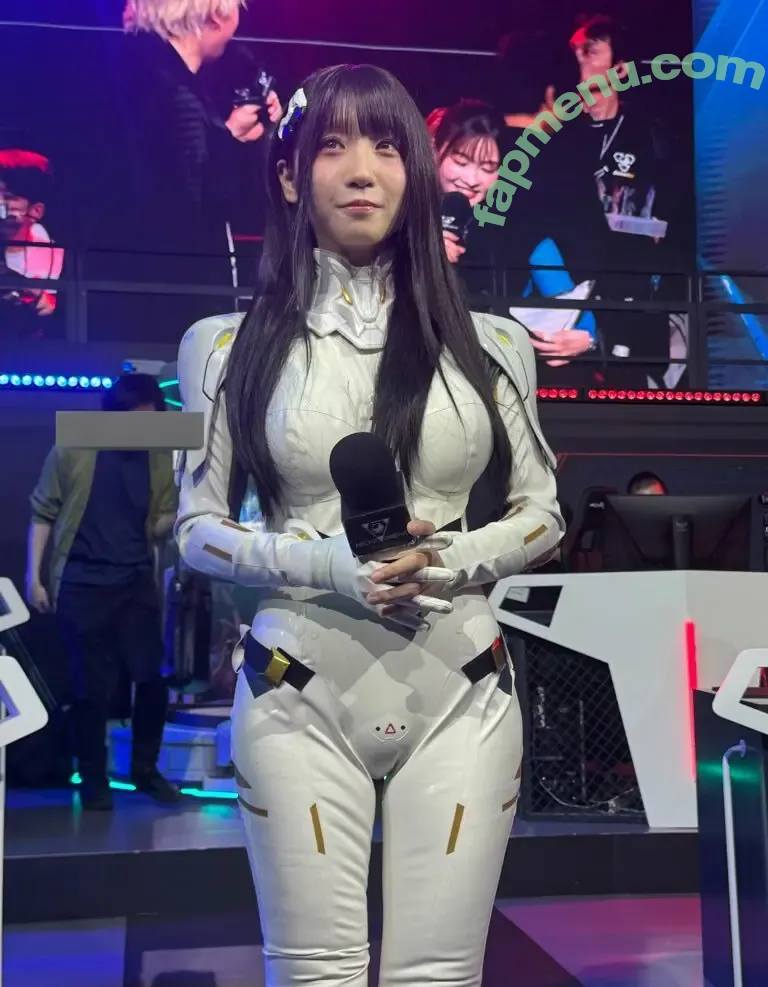 iorimoe_five nude photo #1790 (moe_five / 伊織もえ)