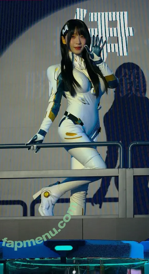 iorimoe_five nude photo #1794 (moe_five / 伊織もえ)