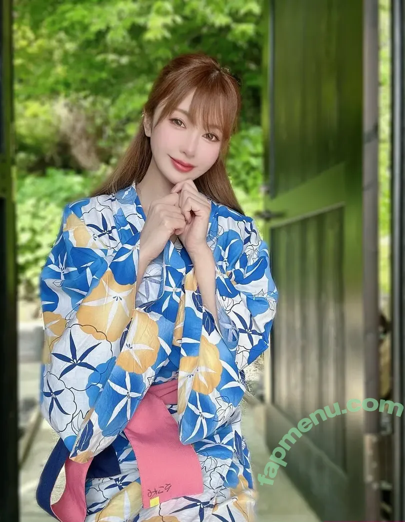 iorin nude photo #0095 (iorin)