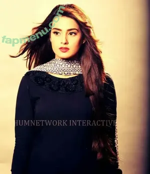 Iqra Aziz / iiqraaziz nude photo #0027