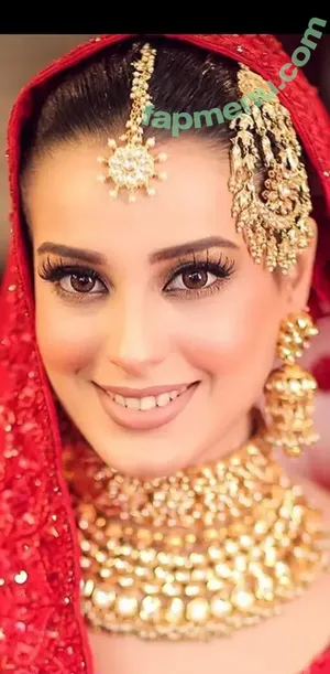 Iqra Aziz / iiqraaziz nude photo #0031
