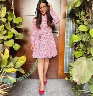 Iqra Aziz / iiqraaziz nude photo #0038